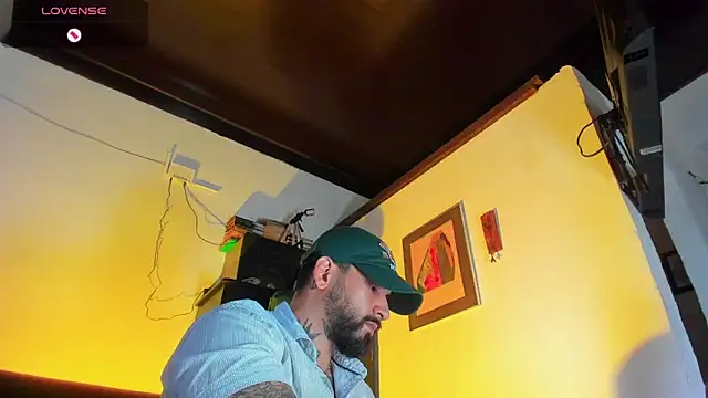 Snapshot of CamiloGray_ chatting on September 9, 2025, 2:16 pm CamiloGray online show from September 9, 2025, 2:16 pm