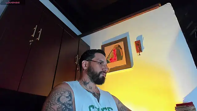 CamiloGray  online show from May 12, 2026, 1:52 pm