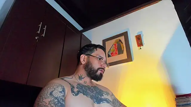 CamiloGray  online show from May 14, 2026, 2:46 pm