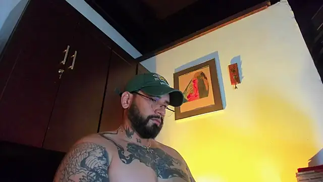 CamiloGray  online show from May 15, 2026, 2:02 pm