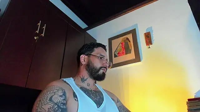 CamiloGray  online show from May 22, 2026, 3:17 pm