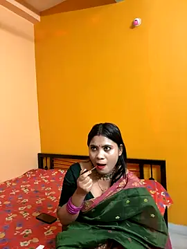 wow-wow-sexy online show from October 13, 2025, 6:08 pm