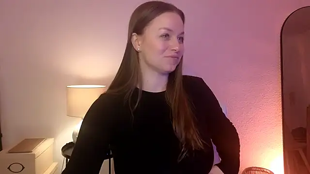 MilaFleur online show from February 1, 2025, 9:11 am