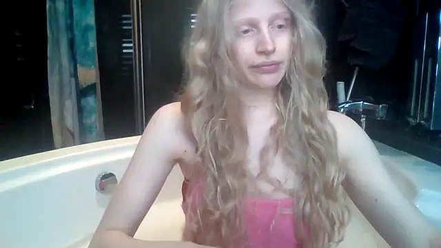 Snapshot of VeronicaJoyful chatting on March 13, 2025, 3:06 pm VeronicaJoyful online show from March 13, 2025, 3:06 pm