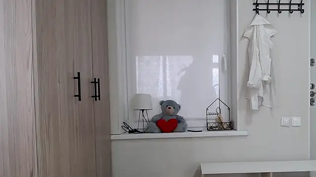 Snapshot of increible_della chatting on October 21, 2025, 8:26 am increible della online show from October 21, 2025, 8:26 am