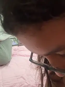 mariatudulceadiccion online show from April 13, 2026, 9:37 am