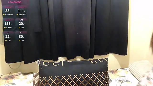 Snapshot of x_brittany_x chatting on February 22, 2026, 1:53 pm x brittany x online show from February 22, 2026, 1:53 pm