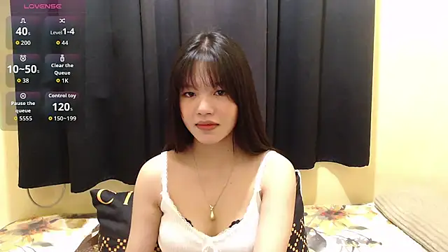 Snapshot of x_brittany_x chatting on February 26, 2026, 5:56 pm x brittany x online show from February 26, 2026, 5:56 pm