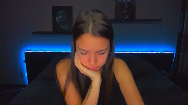 AlexaBarkley online show from October 22, 2025, 12:22 am