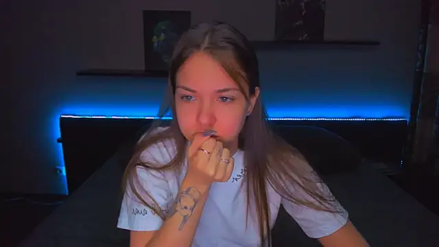 AlexaBarkley online show from March 13, 2026, 12:28 am