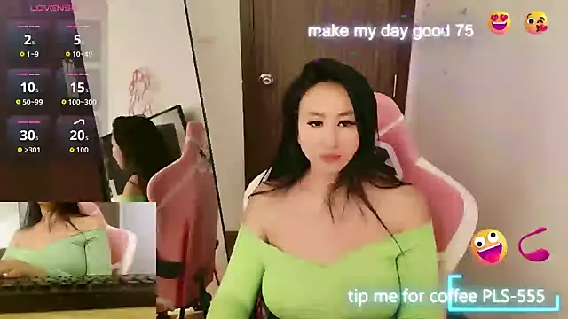 AsianQueens online show from October 14, 2025, 3:24 pm