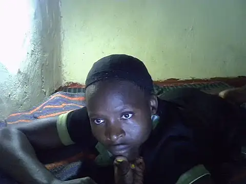 cute-shamza online show from October 18, 2025, 5:10 am