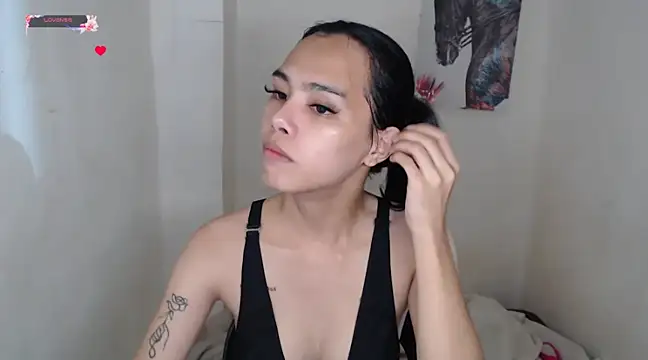 Snapshot of shecutie69 chatting on February 18, 2025, 2:49 pm shecutie69 online show from February 18, 2025, 2:49 pm