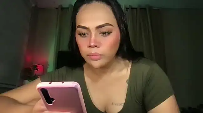 Snapshot of _MissKhimberlyXxx_ chatting on January 2, 2025, 7:23 am MissKhimberlyXxx online show from January 2, 2025, 7:23 am