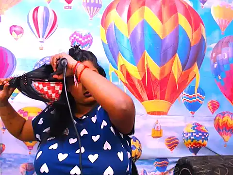 Snapshot of Indianfairy99 chatting on January 18, 2025, 6:34 am Indianfairy99 online show from January 18, 2025, 6:34 am