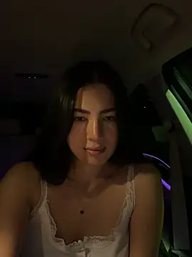 clairewntr online show from February 2, 2026, 9:02 pm