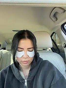 clairewntr online show from March 19, 2026, 12:20 pm