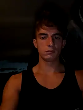 Snapshot of alessandro893000 chatting on October 5, 2025, 4:00 am alessandro893000 online show from October 5, 2025, 4:00 am