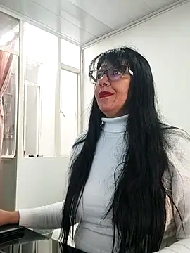 Snapshot of aisha_latina chatting on February 25, 2026, 2:37 pm aisha latina online show from February 25, 2026, 2:37 pm