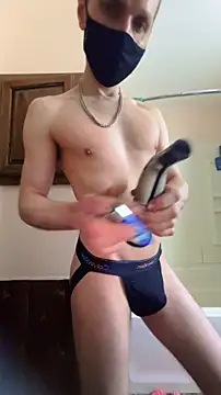 Snapshot of Cloudd_Kingg_Iceyyy chatting on February 11, 2026, 5:40 pm Cloudd Kingg Iceyyy online show from February 11, 2026, 5:40 pm