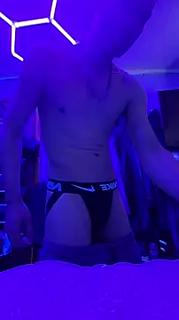 Snapshot of Cloudd_Kingg_Iceyyy chatting on February 22, 2026, 6:17 pm Cloudd Kingg Iceyyy online show from February 22, 2026, 6:17 pm