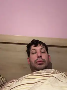 Snapshot of Taxidriver1988 chatting on February 6, 2025, 5:57 am Taxidriver1988 online show from February 6, 2025, 5:57 am