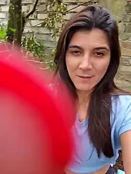 Snapshot of Yuky_ta chatting on February 2, 2025, 9:13 pm Yuky ta online show from February 2, 2025, 9:13 pm