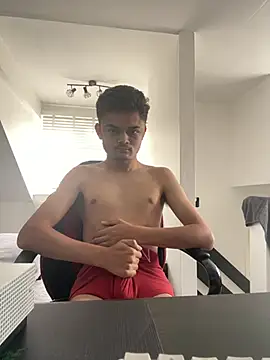 Yxngdiruss online show from July 27, 2026, 12:23 pm