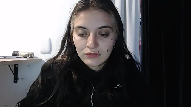 Snapshot of mariecam420 chatting on January 20, 2025, 12:57 am mariecam420 online show from January 20, 2025, 12:57 am