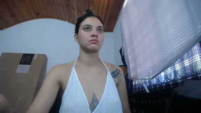 mariecam420 online show from October 15, 2025, 2:39 pm