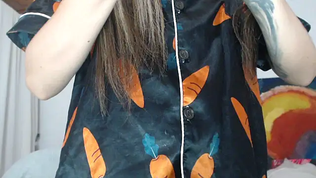 mariecam420 online show from November 7, 2025, 4:07 pm