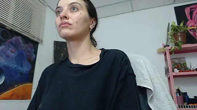 mariecam420 online show from June 3, 2026, 4:34 pm