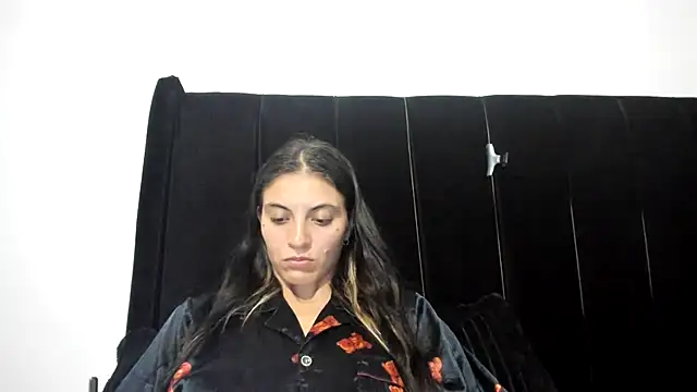 mariecam420 online show from June 9, 2026, 3:51 am