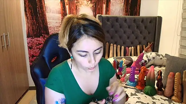 sofia23dirty online show from December 1, 2025, 10:20 am