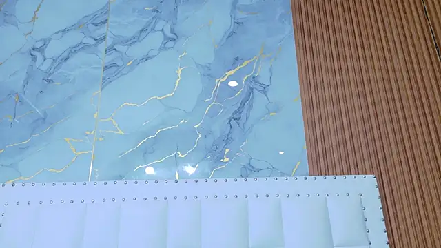 IrresistibleMilf online show from November 10, 2025, 12:15 pm