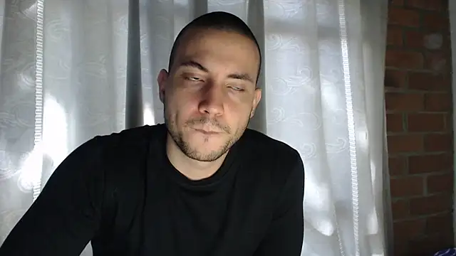 Armando 2002 online show from November 10, 2025, 6:51 pm