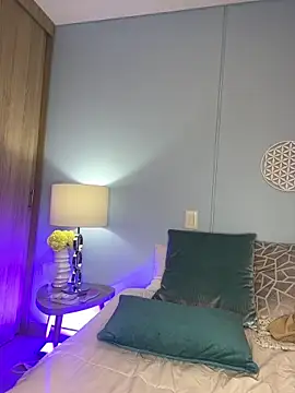 Snapshot of RouseColins chatting on January 20, 2025, 2:22 am RouseColins online show from January 20, 2025, 2:22 am