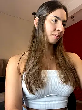 Snapshot of RouseColins chatting on December 21, 2025, 9:55 pm RouseColins online show from December 21, 2025, 9:55 pm