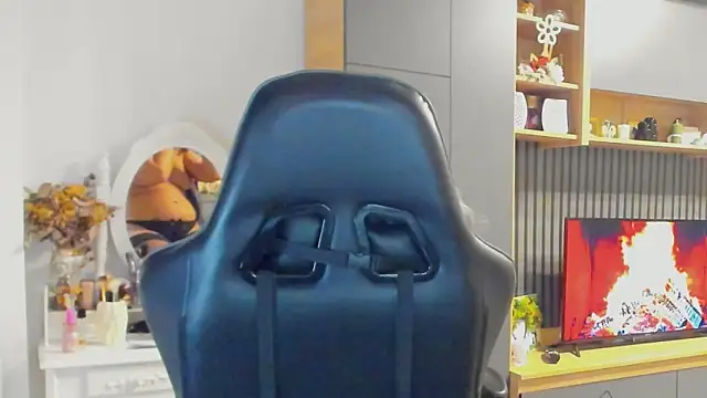 Claire95  online show from November 3, 2025, 4:41 pm