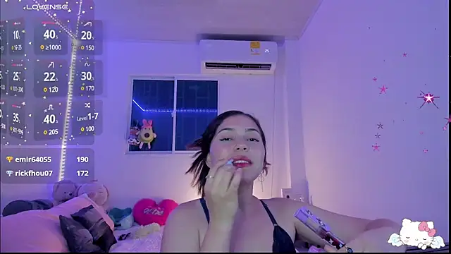 Snapshot of MollyG18 chatting on February 23, 2025, 5:34 am MollyG18 online show from February 23, 2025, 5:34 am