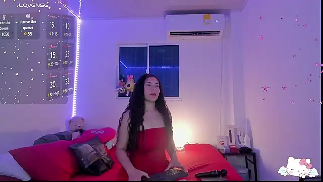 Snapshot of MollyG18 chatting on March 8, 2025, 1:39 am MollyG18 online show from March 8, 2025, 1:39 am