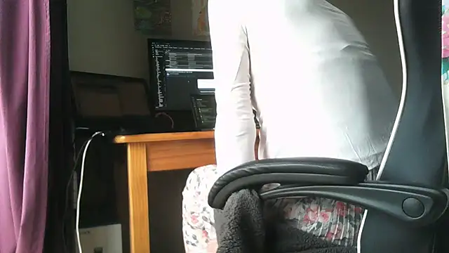 Snapshot of Sandra_Potiche chatting on March 13, 2026, 9:49 am Sandra Potiche online show from March 13, 2026, 9:49 am