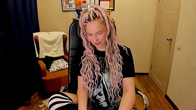 Snapshot of _fiona_Love chatting on February 25, 2026, 8:07 pm fiona Love online show from February 25, 2026, 8:07 pm