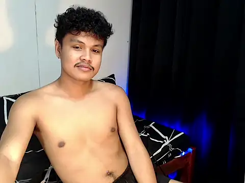 Snapshot of Brylon_ken chatting on October 27, 2025, 4:22 pm Brylon ken online show from October 27, 2025, 4:22 pm