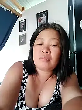 lickmepussy21 online show from December 2, 2024, 1:25 am