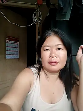 Snapshot of lickmepussy21 chatting on February 5, 2026, 10:58 pm lickmepussy21 online show from February 5, 2026, 10:58 pm