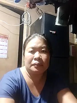 Snapshot of lickmepussy21 chatting on February 6, 2026, 11:13 am lickmepussy21 online show from February 6, 2026, 11:13 am