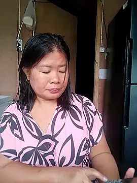 Snapshot of lickmepussy21 chatting on February 21, 2026, 11:17 pm lickmepussy21 online show from February 21, 2026, 11:17 pm