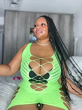 Hyra Ari online show from December 16, 2025, 2:00 pm