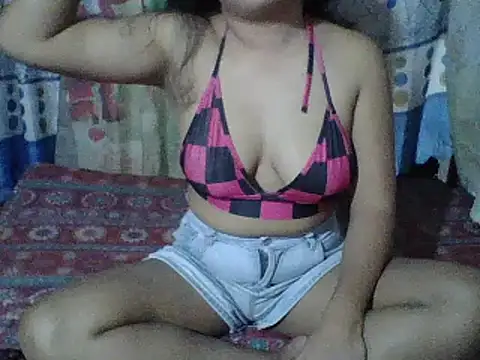 Yummy fiona online show from February 14, 2025, 3:54 am